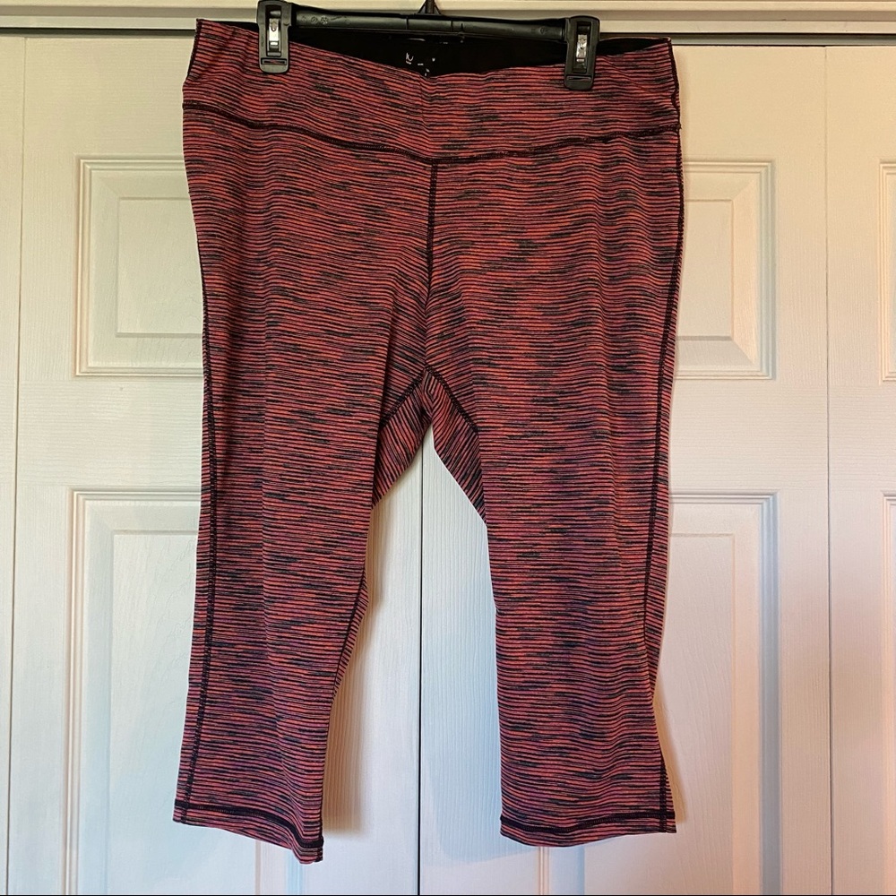 athletic capri leggings